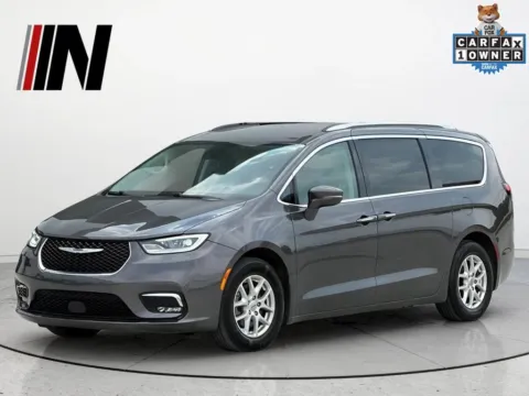 Gray 2021 Chrysler Pacifica Touring L for sale in Noblesville, IN