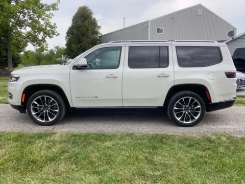 Photos of 2022 Jeep Wagoneer Series III for sale in Noblesville, IN at Noblesville Imports