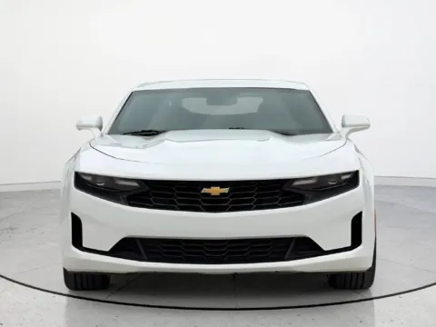 More photos of 2022 Chevrolet Camaro 1LT at Noblesville Imports, IN