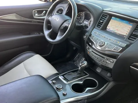 Another view of 2020 INFINITI QX60 Signature Edition for sale in Noblesville, IN at Noblesville Imports