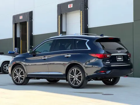 More photos of 2020 INFINITI QX60 Signature Edition at Noblesville Imports, IN