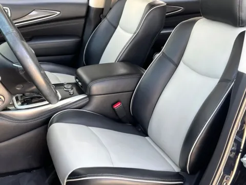 More photos of 2020 INFINITI QX60 Signature Edition at Noblesville Imports, IN