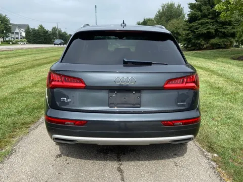 More photos of 2019 Audi Q5 2.0T Premium at Noblesville Imports, IN