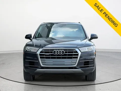 More photos of 2019 Audi Q5 2.0T Premium at Noblesville Imports, IN