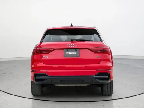 More photos of 2021 Audi Q3 Premium at Noblesville Imports, IN