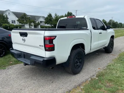 More photos of 2022 Nissan Frontier S at Noblesville Imports, IN
