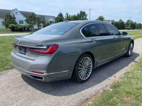 More photos of 2021 BMW 7 Series 750i xDrive at Noblesville Imports, IN