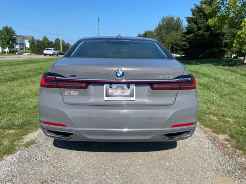 More photos of 2021 BMW 7 Series 750i xDrive at Noblesville Imports, IN
