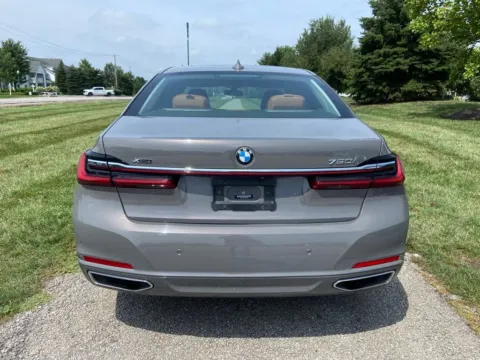 More photos of 2021 BMW 7 Series 750i xDrive at Noblesville Imports, IN