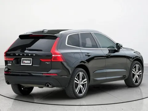 More photos of 2019 Volvo XC60 T6 Momentum at Noblesville Imports, IN