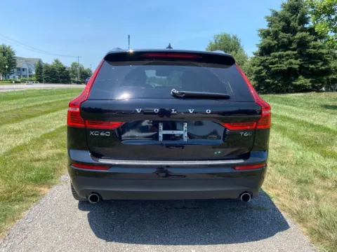 More photos of 2019 Volvo XC60 T6 Momentum at Noblesville Imports, IN