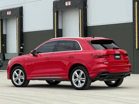 More photos of 2022 Audi Q3 Premium Plus at Noblesville Imports, IN