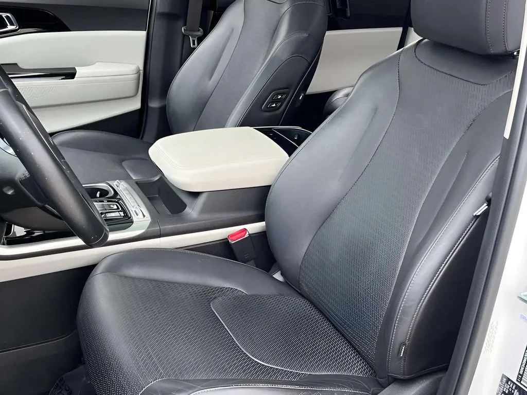 2022 Kia Carnival SX Prestige - Photo 16