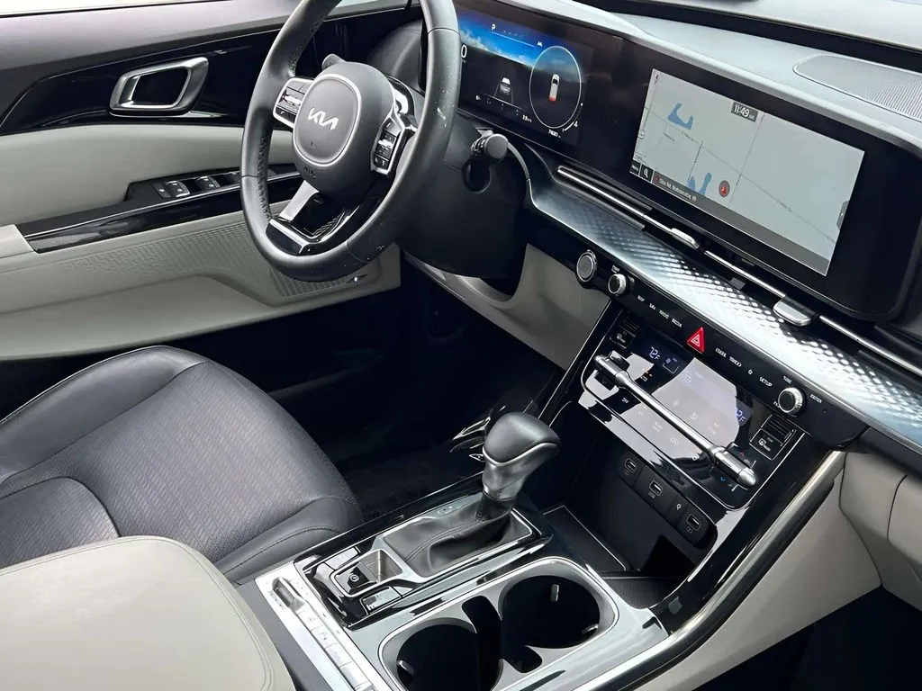 2022 Kia Carnival SX Prestige - Photo 30