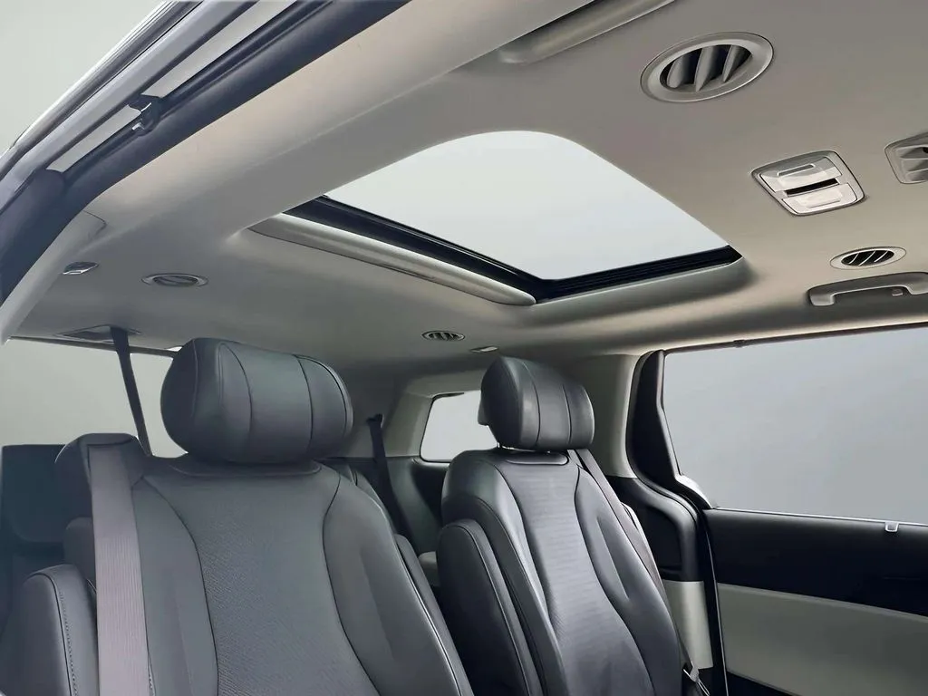 2022 Kia Carnival SX Prestige - Photo 40