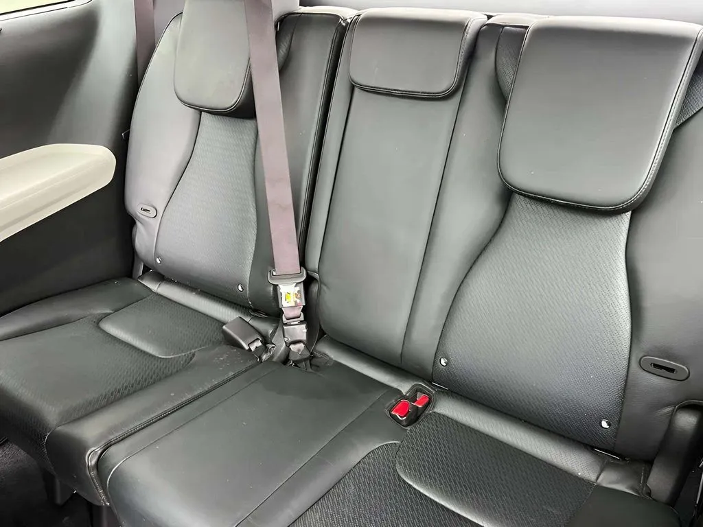2022 Kia Carnival SX Prestige - Photo 18