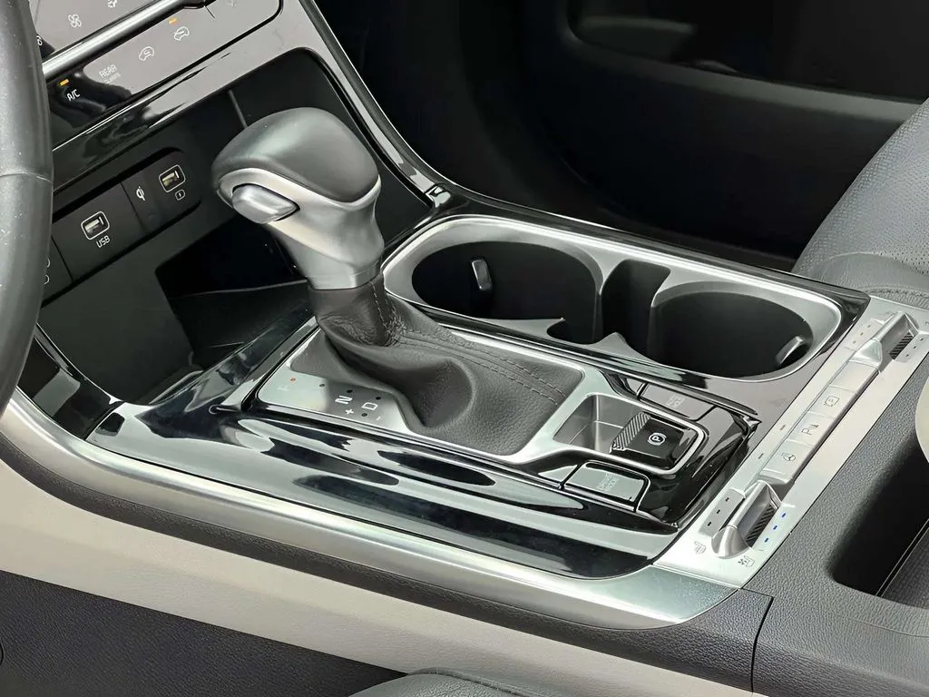 2022 Kia Carnival SX Prestige - Photo 12