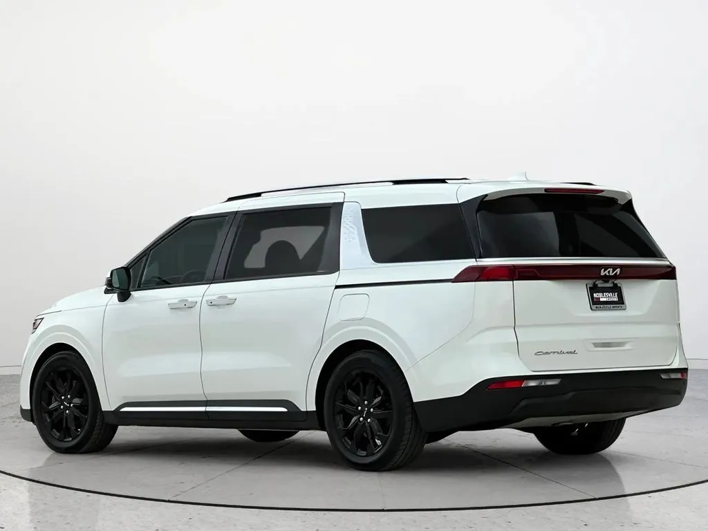 2022 Kia Carnival SX Prestige - Photo 4