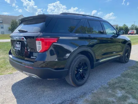 More photos of 2023 Ford Explorer XLT at Noblesville Imports, IN