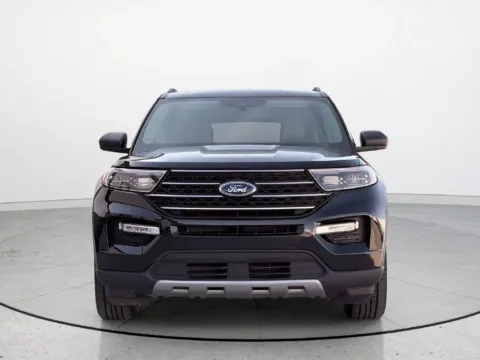 More photos of 2023 Ford Explorer XLT at Noblesville Imports, IN