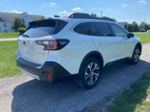 More photos of 2020 Subaru Outback Limited XT at Noblesville Imports, IN