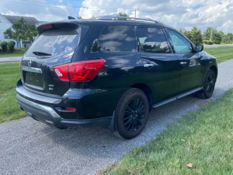 More photos of 2020 Nissan Pathfinder SV at Noblesville Imports, IN