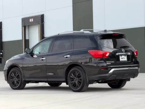 Photos of 2020 Nissan Pathfinder SV for sale in Noblesville, IN at Noblesville Imports