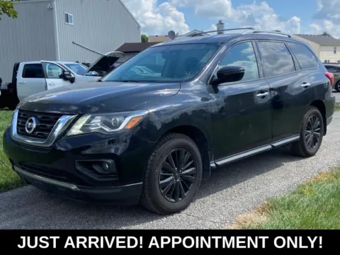 Black 2020 Nissan Pathfinder SV for sale in Noblesville, IN