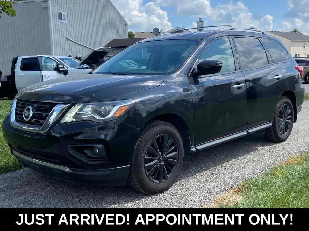 Black 2020 Nissan Pathfinder SV for sale in Noblesville, IN
