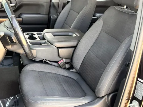 More photos of 2019 Chevrolet Silverado 1500 LT at Noblesville Imports, IN