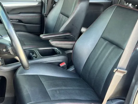 More photos of 2019 Dodge Grand Caravan GT at Noblesville Imports, IN