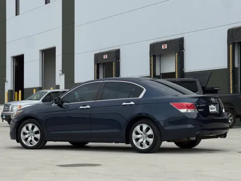 More photos of 2010 Honda Accord EX-L at Noblesville Imports, IN