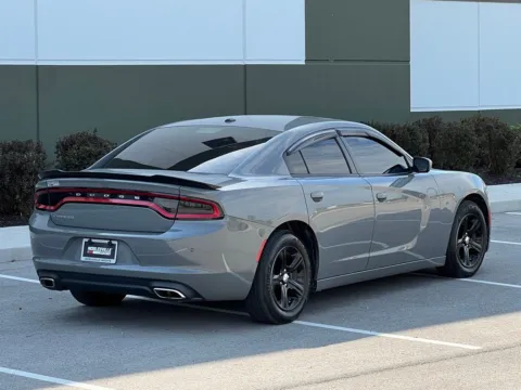 More photos of 2019 Dodge Charger SXT at Noblesville Imports, IN