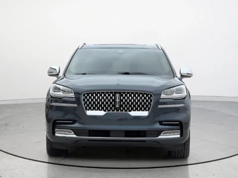 More photos of 2022 Lincoln Aviator Black Label at Noblesville Imports, IN