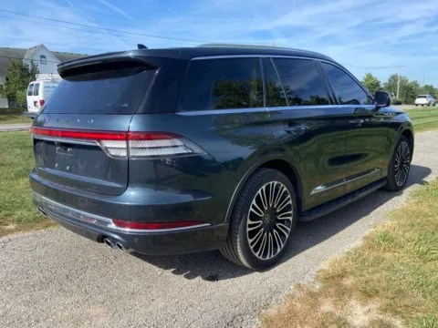 More photos of 2022 Lincoln Aviator Black Label at Noblesville Imports, IN