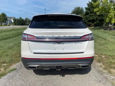 More photos of 2019 Lincoln Nautilus Reserve at Noblesville Imports, IN