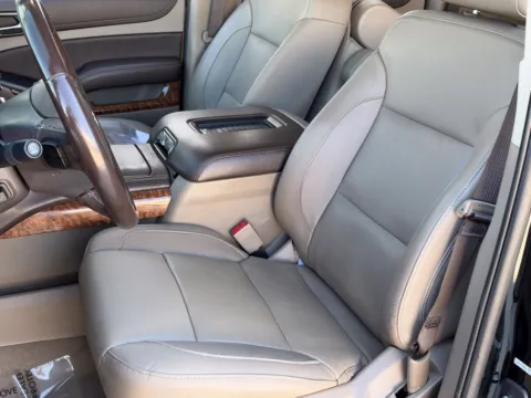 More photos of 2020 Chevrolet Suburban Premier at Noblesville Imports, IN