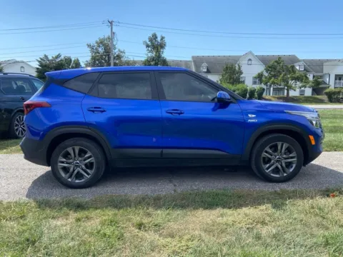More photos of 2023 Kia Seltos LX at Noblesville Imports, IN