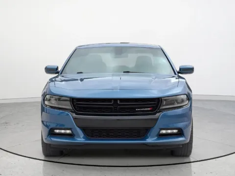 More photos of 2022 Dodge Charger SXT at Noblesville Imports, IN