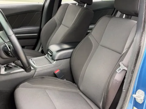 More photos of 2022 Dodge Charger SXT at Noblesville Imports, IN