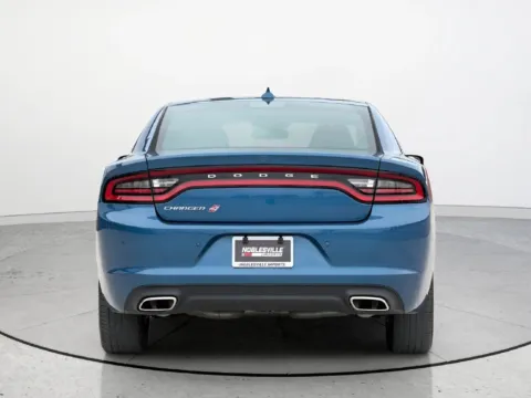 More photos of 2022 Dodge Charger SXT at Noblesville Imports, IN