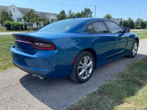 More photos of 2022 Dodge Charger SXT at Noblesville Imports, IN