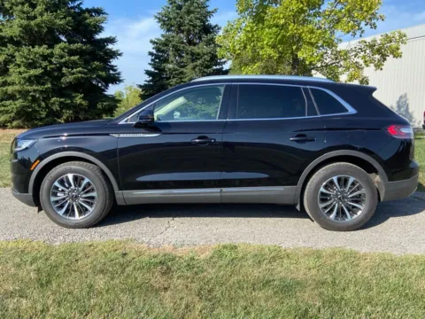 Photos of 2023 Lincoln Nautilus Standard for sale in Noblesville, IN at Noblesville Imports