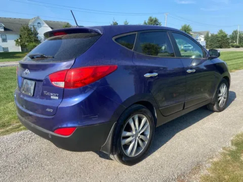 More photos of 2013 Hyundai Tucson Limited at Noblesville Imports, IN