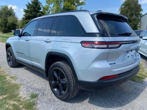 Another view of 2023 Jeep Grand Cherokee Limited for sale in Noblesville, IN at Noblesville Imports