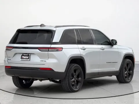 Photos of 2023 Jeep Grand Cherokee Limited for sale in Noblesville, IN at Noblesville Imports