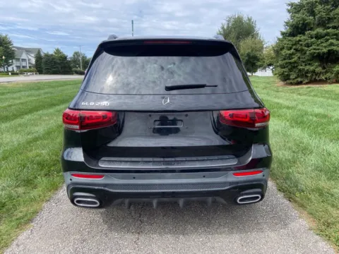 More photos of 2023 Mercedes-Benz GLB 250 at Noblesville Imports, IN