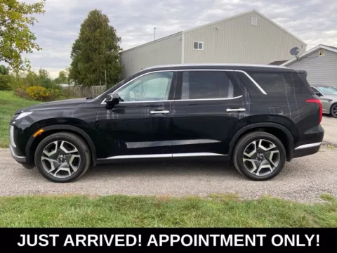 Photos of 2023 Hyundai Palisade SEL for sale in Noblesville, IN at Noblesville Imports