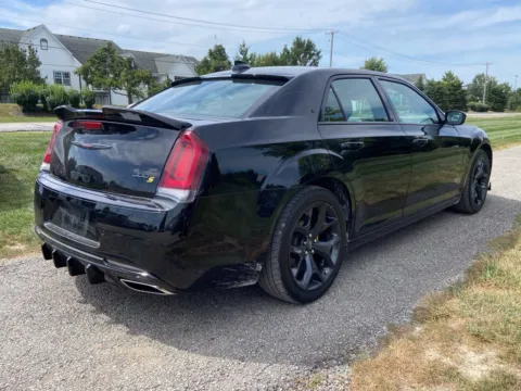 More photos of 2022 Chrysler 300 S at Noblesville Imports, IN