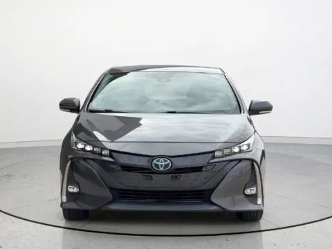 More photos of 2020 Toyota Prius Prime Limited at Noblesville Imports, IN